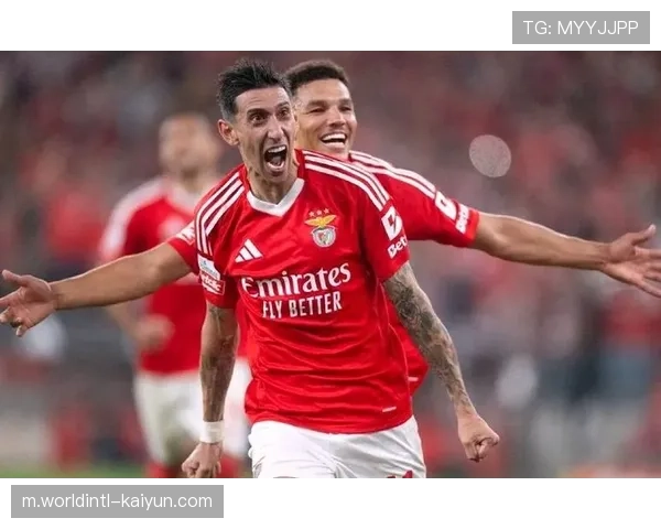 尤文图斯凭借紧凑垂直距离限制本菲卡 二比零完胜展现斯帕莱蒂体系