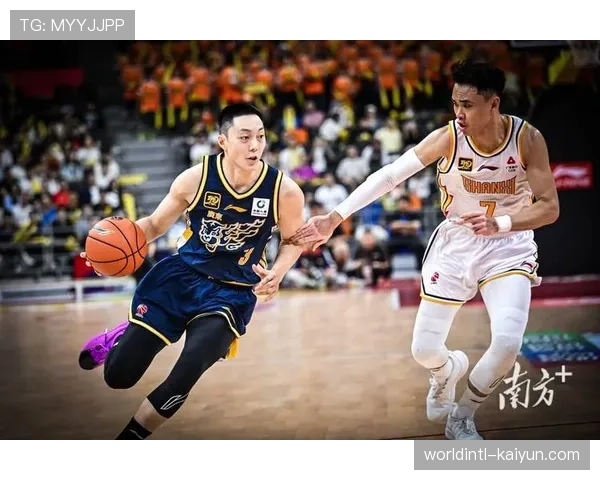 广东队内线乏力外援状态低迷 三大隐忧亟待解决 广东队内线乏力外援状态低迷 三大隐忧亟待解决